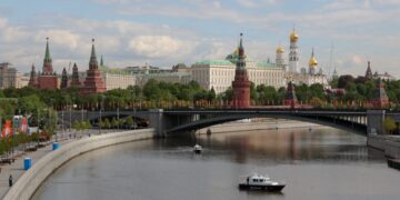 Les over dronebeheer op scholen in Rusland