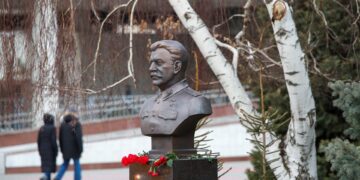 Herstel van Stalin’s monument in de metro van Moskou