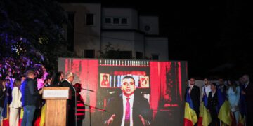 Roemeense exit-poll wijst op grote steun voor rechtse politicus Georgen Simon