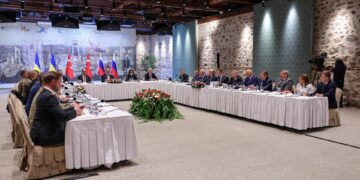 Voorwaarden Rusland in gesprekken Constantinopel volgens Oekraïense functionaris