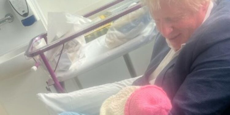 Boris Johnson en vrouw verwelkomen vierde kind