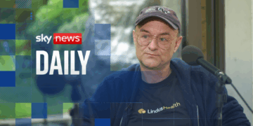 Farage volgt advies Cummings op en wordt volgende PM.