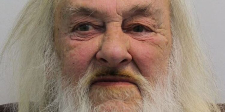 Zedendelinquent betrapt met 6-jarig meisje door gezichtsherkenningstechnologie