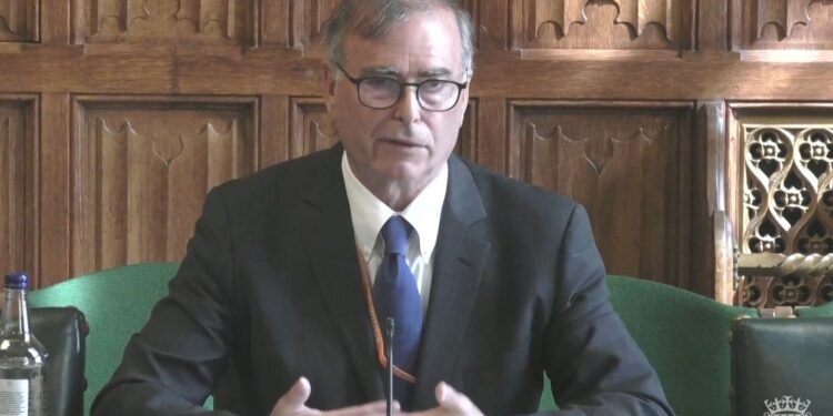 Geen belangenverstrengeling bij benoeming Labour-donor als voorzitter voetbalregulator, zegt No 10.