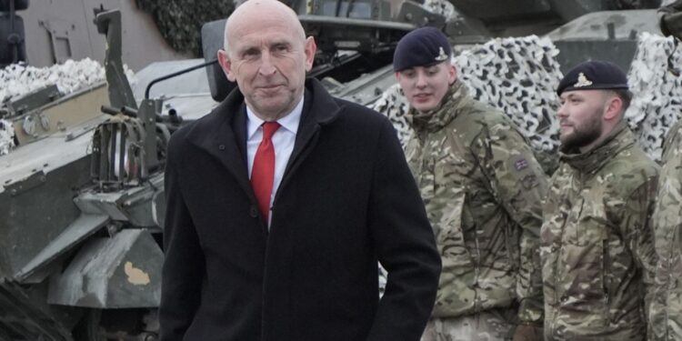 Verdedigingssecretaris bevestigt 3% van GDP voor defensie in VK