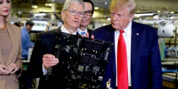 Trump dreigt EU met 50% tarieven en eist iPhones in VS.