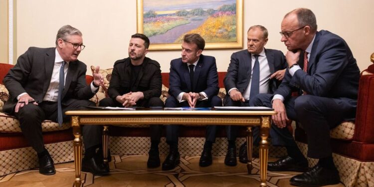 Oekraïne en bondgenoten dringen bij Rusland aan op 30-daagse wapenstilstand vanaf maandag