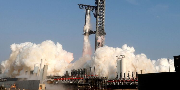 SpaceX Starship raket verliest controle bij testvlucht, derde mislukking op rij