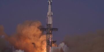 Elon Musk onthult plannen voor robotmissie naar Mars