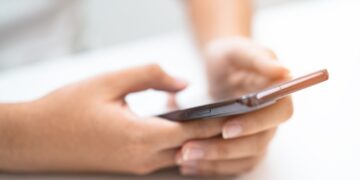 Europese landen bevorderen leeftijdsverificatie bij sociale media accounts