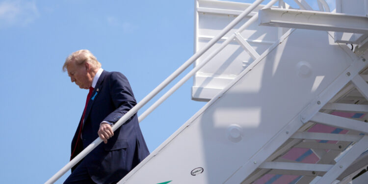 Qatar biedt Trump luxueus vliegtuig aan als geschenk