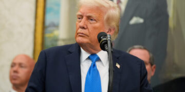 Trump tart rechtbanken, eist meer macht en escaleert handelsconflict met China.