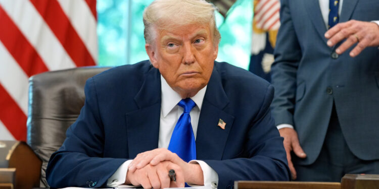 Trump hernoemt Perzische Golf naar Golf van Arabië