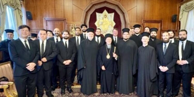 Historische pelgrimstocht naar Nice onder leiding van aartsbisschop Elpidoforos