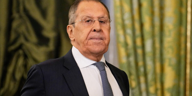 Russische minister Lavrov boycot gesprekken Istanbul, meldt krant