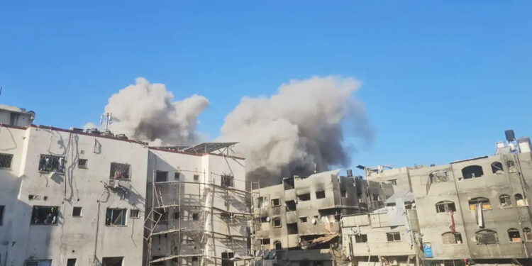 Hamas sluit alle openbare ziekenhuizen in Noord-Gaza.