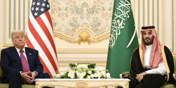 Trump en Bin Salman tekenen strategische overeenkomst voor defensie en energie