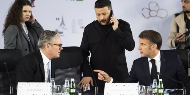 Overleg Zelenski, Macron, Mertz, Starmer en Tusk met Trump