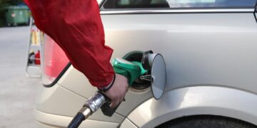 Controles Dimea op godslastering bij Theodorikakos benzinestations