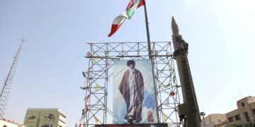 Iran in crisis: Hameni onder vuur voor bloedvergieten.