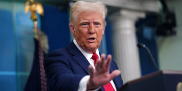 Trump beschuldigd van $30 miljard aan Iran gegeven voor nucleair programma