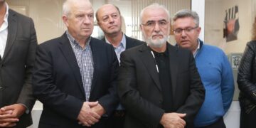 Gevolgen van ontslag Katsaris en toekomst van de Nieuwe Tuba