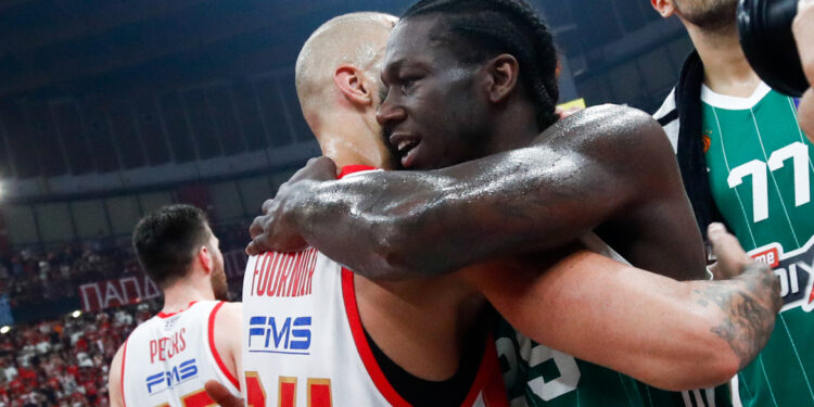 Knuffelen met Fournier: twee competitieve spelers, geen kwaad