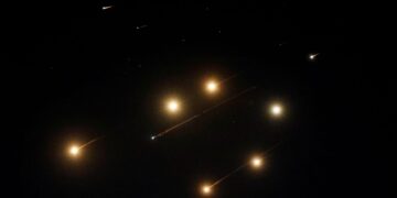 Luchtverdediging geactiveerd in belangrijk olieproducerend gebied Iran