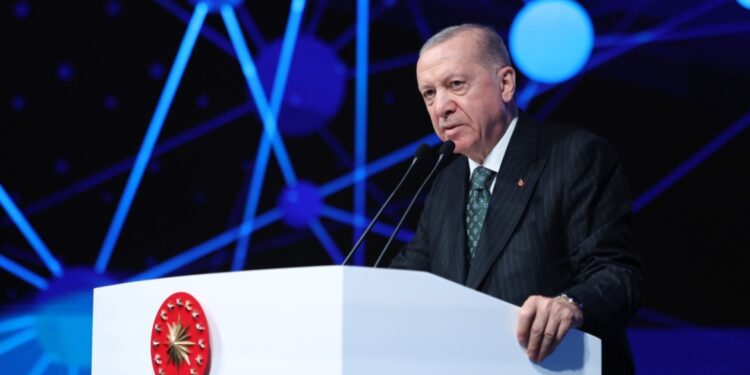 Erdogan saboteert en Iran praat nucleair met Israël