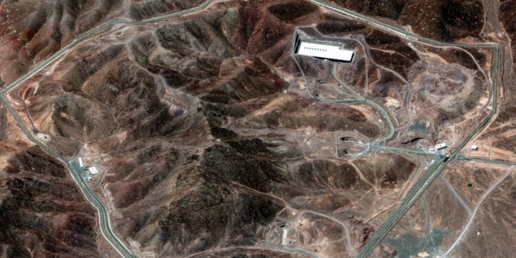 Waarom Trump aarzelt om Fordo te bombarderen en kerncentrale Iran te raken