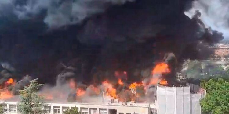 Drama op Universiteit Viterbo: Dreamers geëvacueerd, afdeling ingestort.