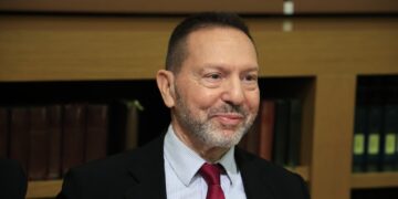 Stournaras pleit voor euro als reservevaluta