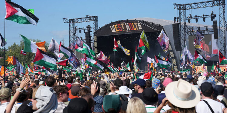Protest tegen Israël: Bob Vylan en Kneecap op Glastonbury