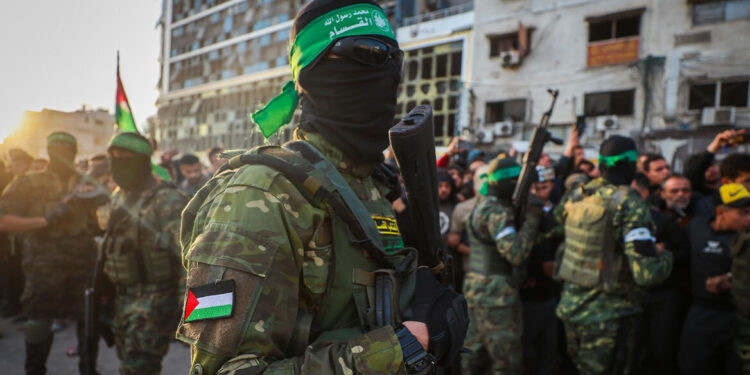 Israëlisch leger doodt Hamas-leider Mohammed Sinuar in Gaza.