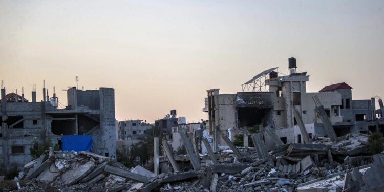 51 Palestijnen gedood door Israëlische aanval tijdens wachten op hulp.