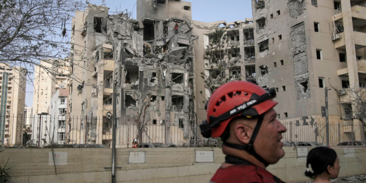 Israëlisch leger waarschuwt voor raketaanvallen, burgers moeten schuilen