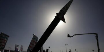 Ballistische raket gelanceerd vanuit Jemen door Houthi-rebellen