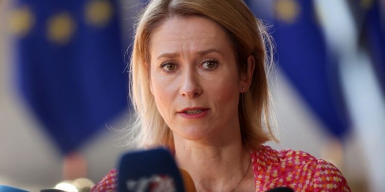 Het Internationaal Strafhof moet onafhankelijk blijven van externe invloeden