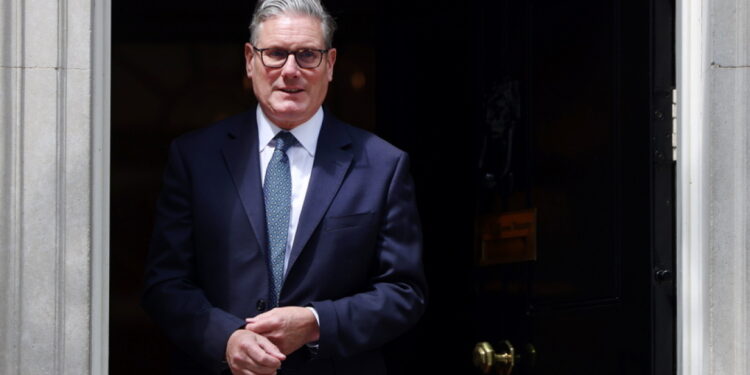 Starmer nodigt Trump uit voor overleg over Irananse escalatie.