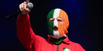 BBC’s Kneecap Live: politieke Glastonbury met slogans tegen Israël