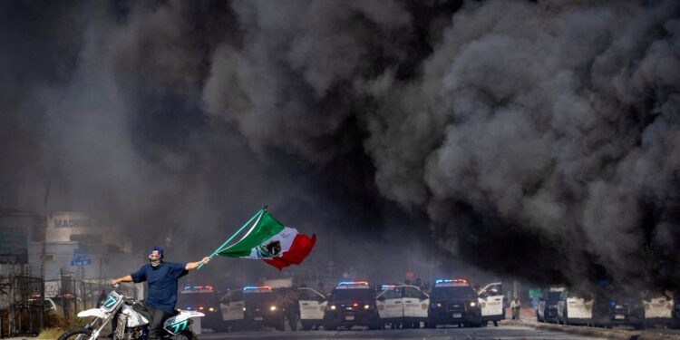 Nationale Garde arriveert in Los Angeles in crisissituatie