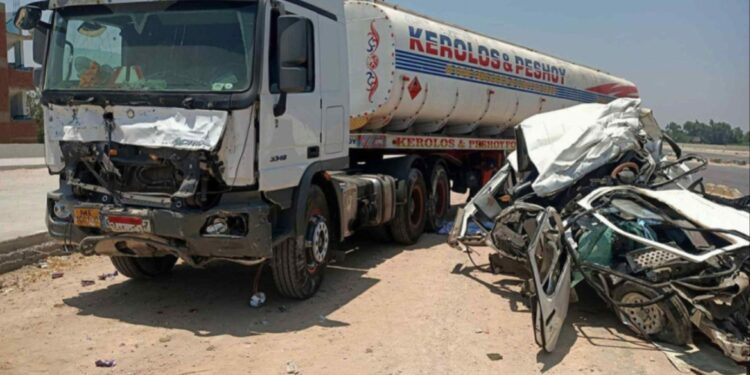 19 doden bij busbotsing in Egypte.