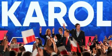 De opkomst van Carol Navrotsky: van boksen tot presidentschap