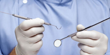 Pseudo-dentist in Tsjechië maakt degeneraties met online instructies