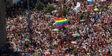 Massaal protest in Hongarije tegen regering Latki+