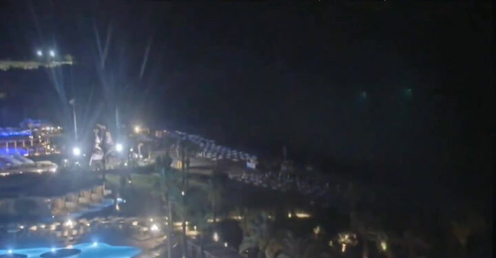 Krachtige aardbeving schudt populair hotel op Rhodos op.