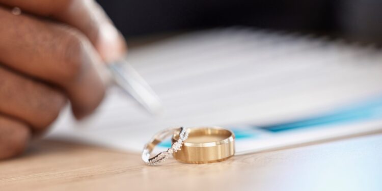 Moeilijkste geldgesprek tussen zelfgemaakte miljonair en vrouw