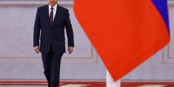 Poetin zegt: Iran heeft geen plannen voor kernwapens