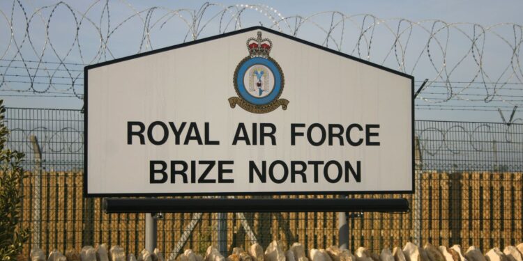 PM veroordeelt aanval op RAF-basis door pro-Palestijnse activisten