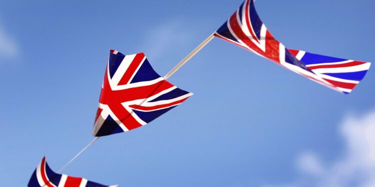 Council biedt excuses aan voor suggestie dat Union Flag mogelijk beledigend is.